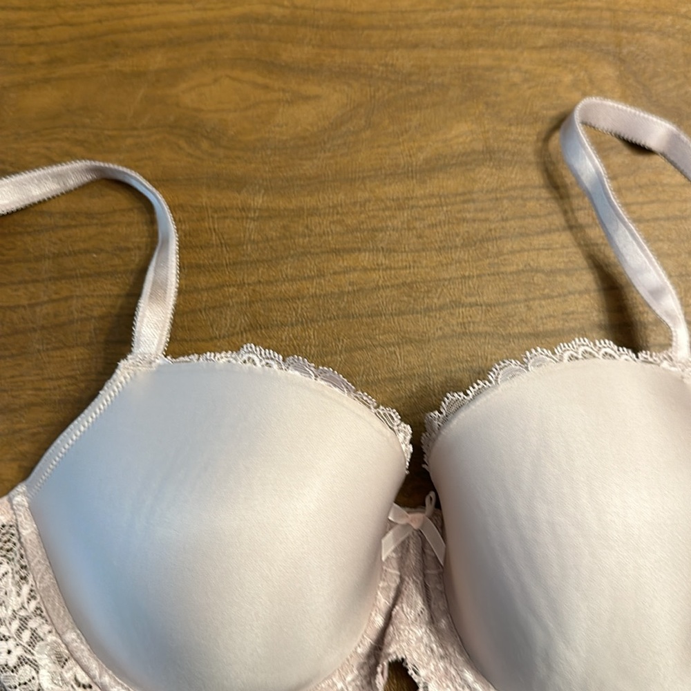 NWT-Victoria’s Secret bra, 38C - Picture 8 of 8